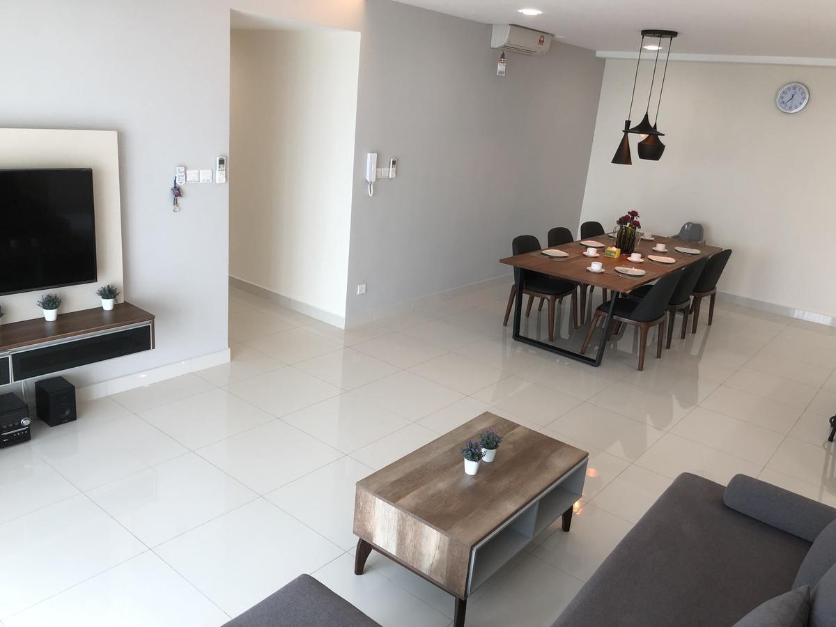 Teega Residence @ Cosy Seafront Living Nusajaya  Eksteriør billede